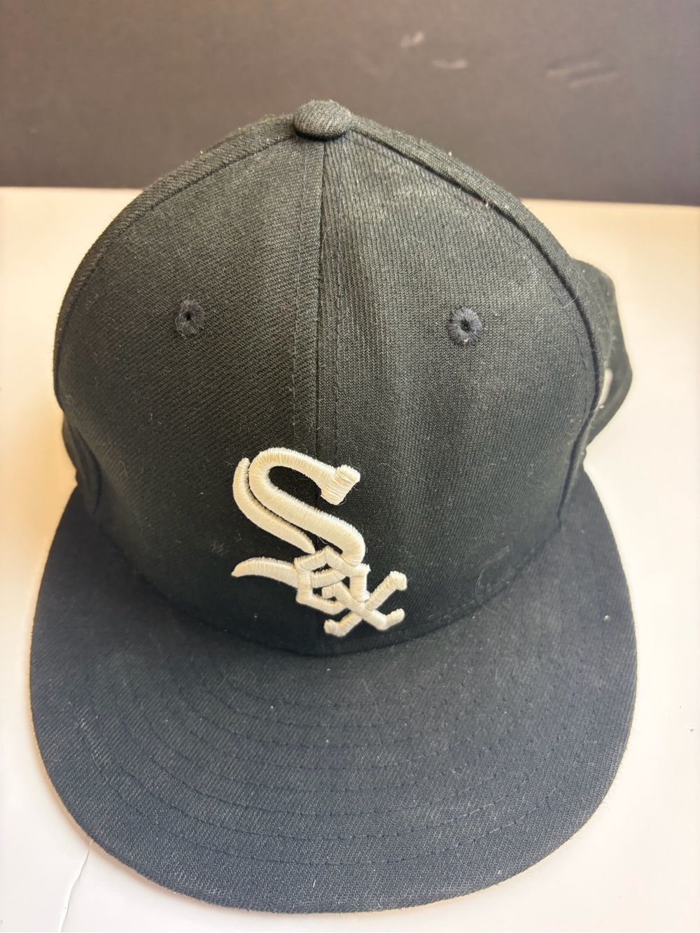 9fifty Black and White Chicago White Sox Snapback Hat